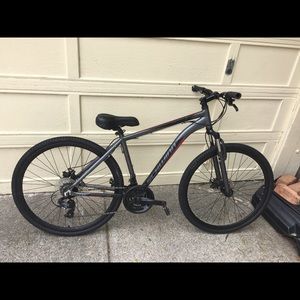 SCHWINN (Mountain bike)